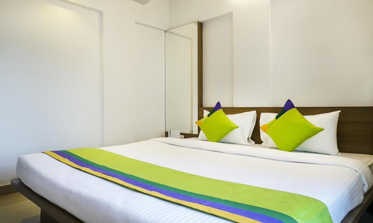 Treebo Luxe Suite, Shivaji Nagar Pune Eksteriør billede