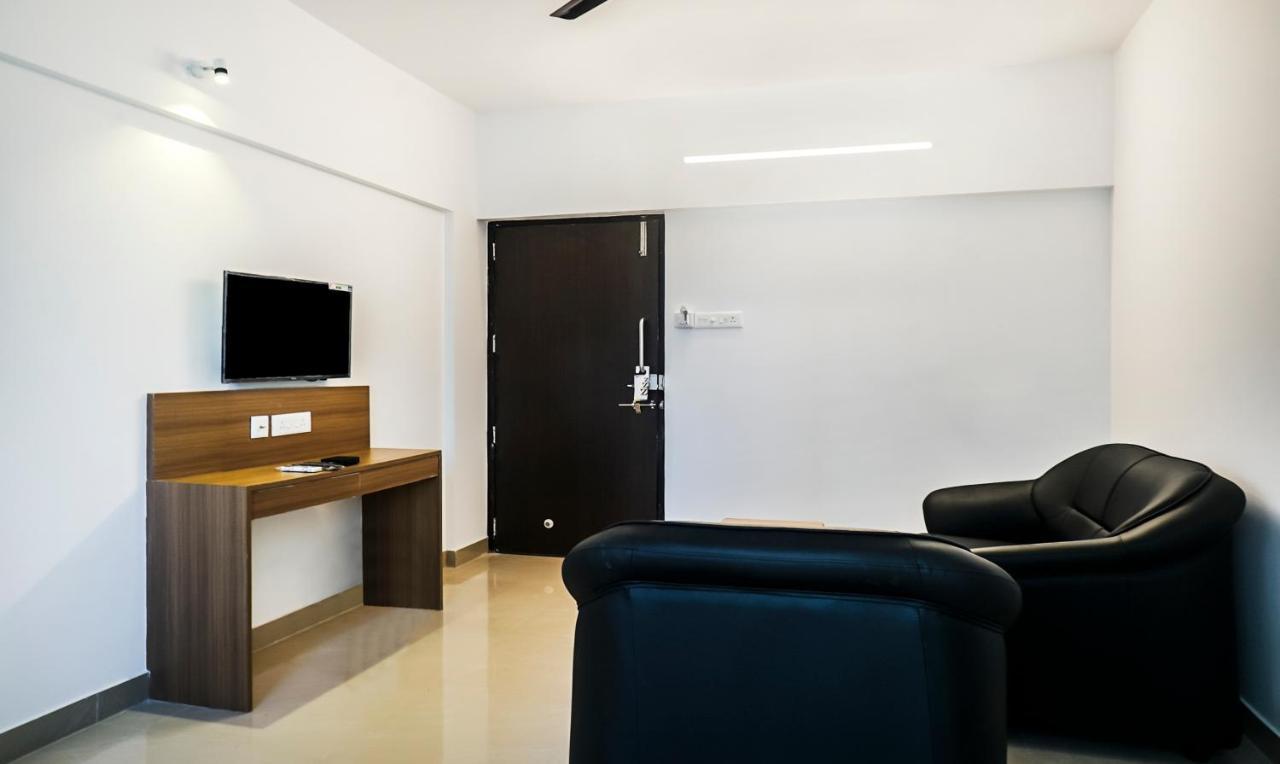 Treebo Luxe Suite, Shivaji Nagar Pune Eksteriør billede