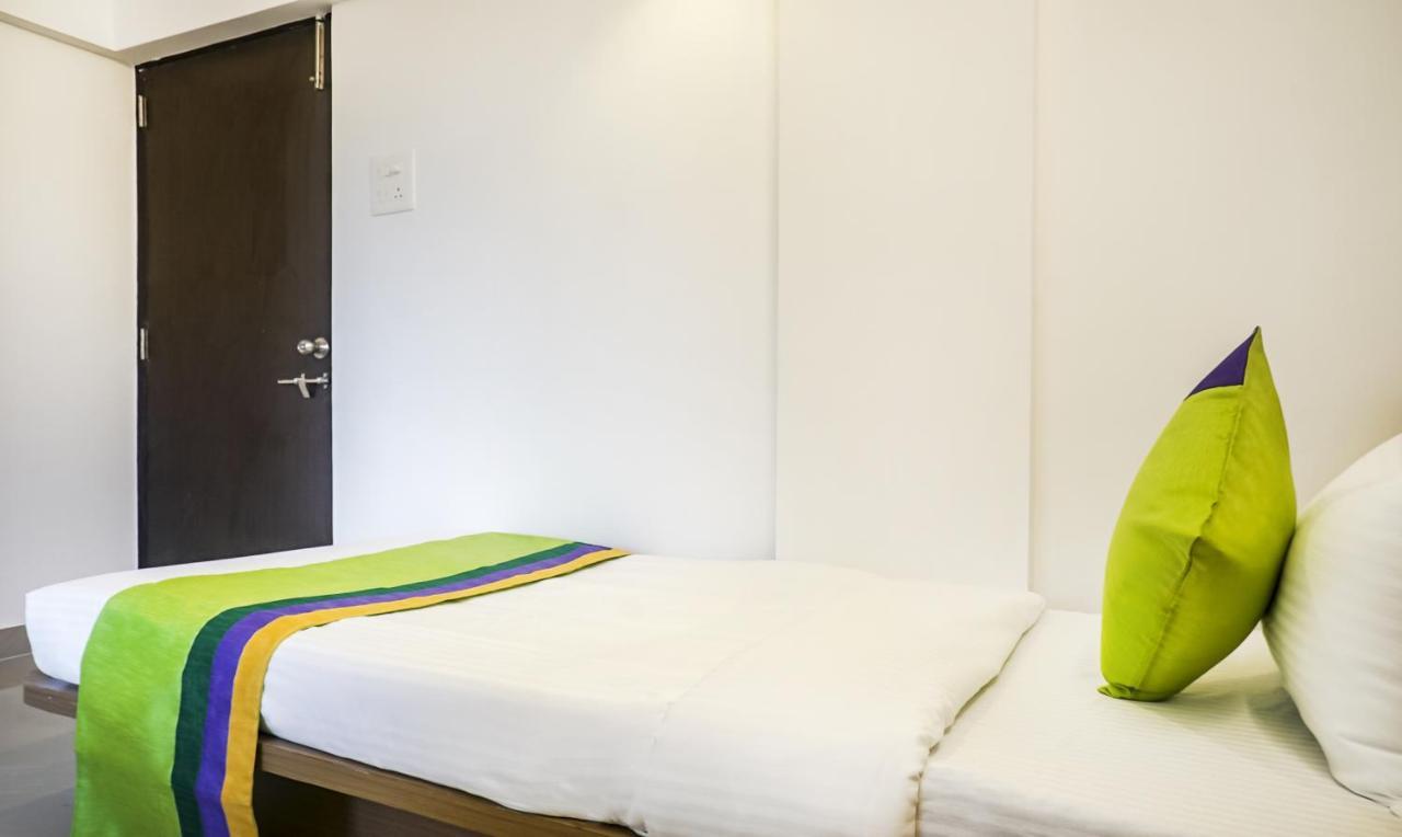Treebo Luxe Suite, Shivaji Nagar Pune Eksteriør billede